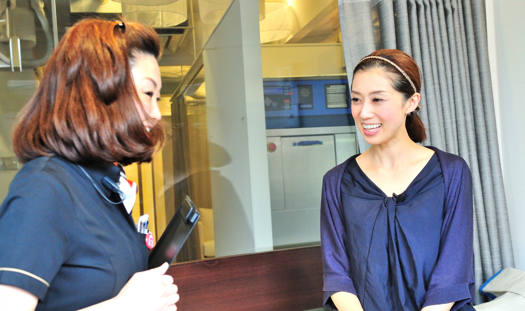 患者様と話をするトリートメントコーディネーター